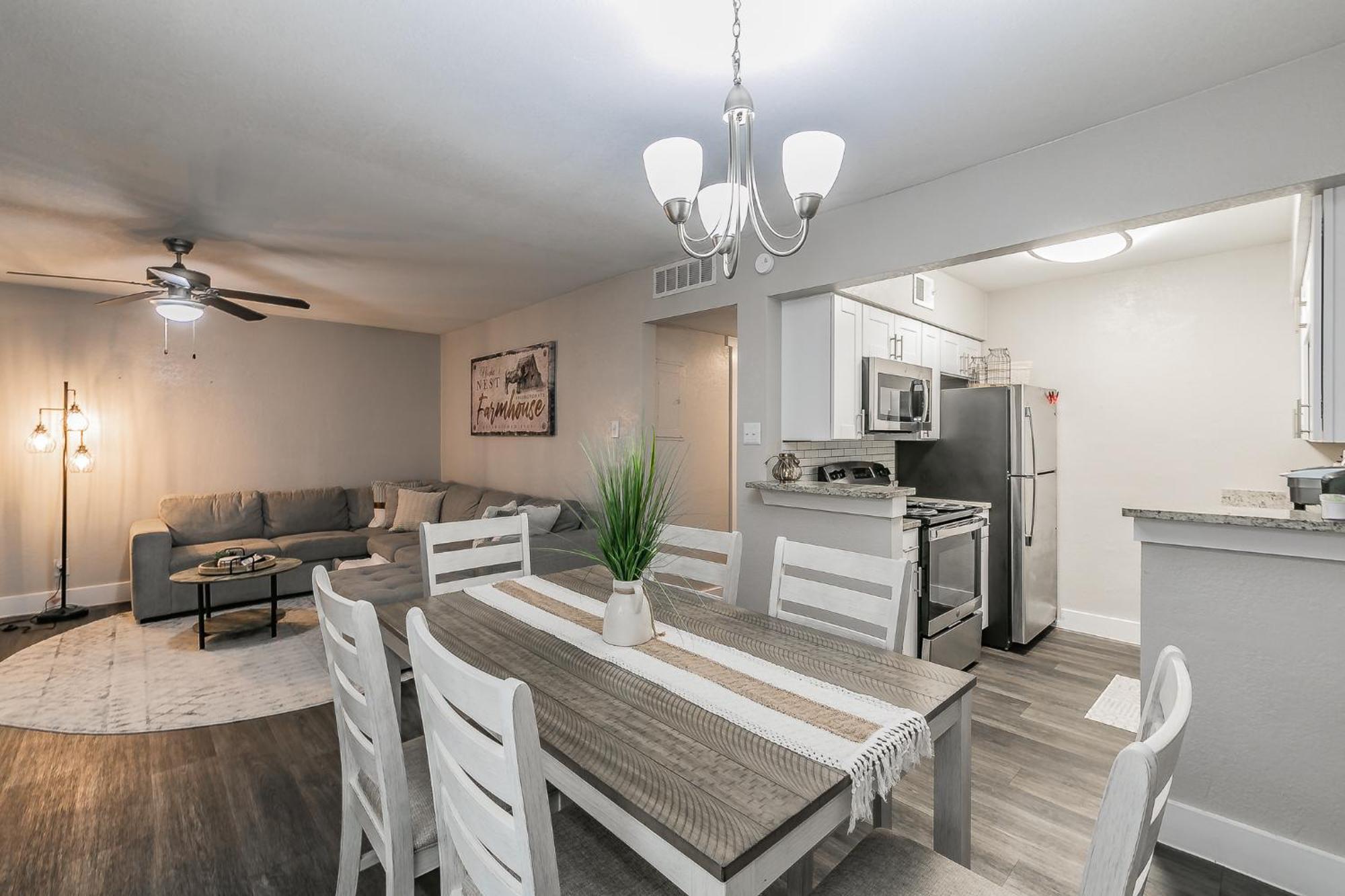 Cozy 2Br Farmhouse Apt - Sleeps 8 - Free Parking! Arlington Exterior foto