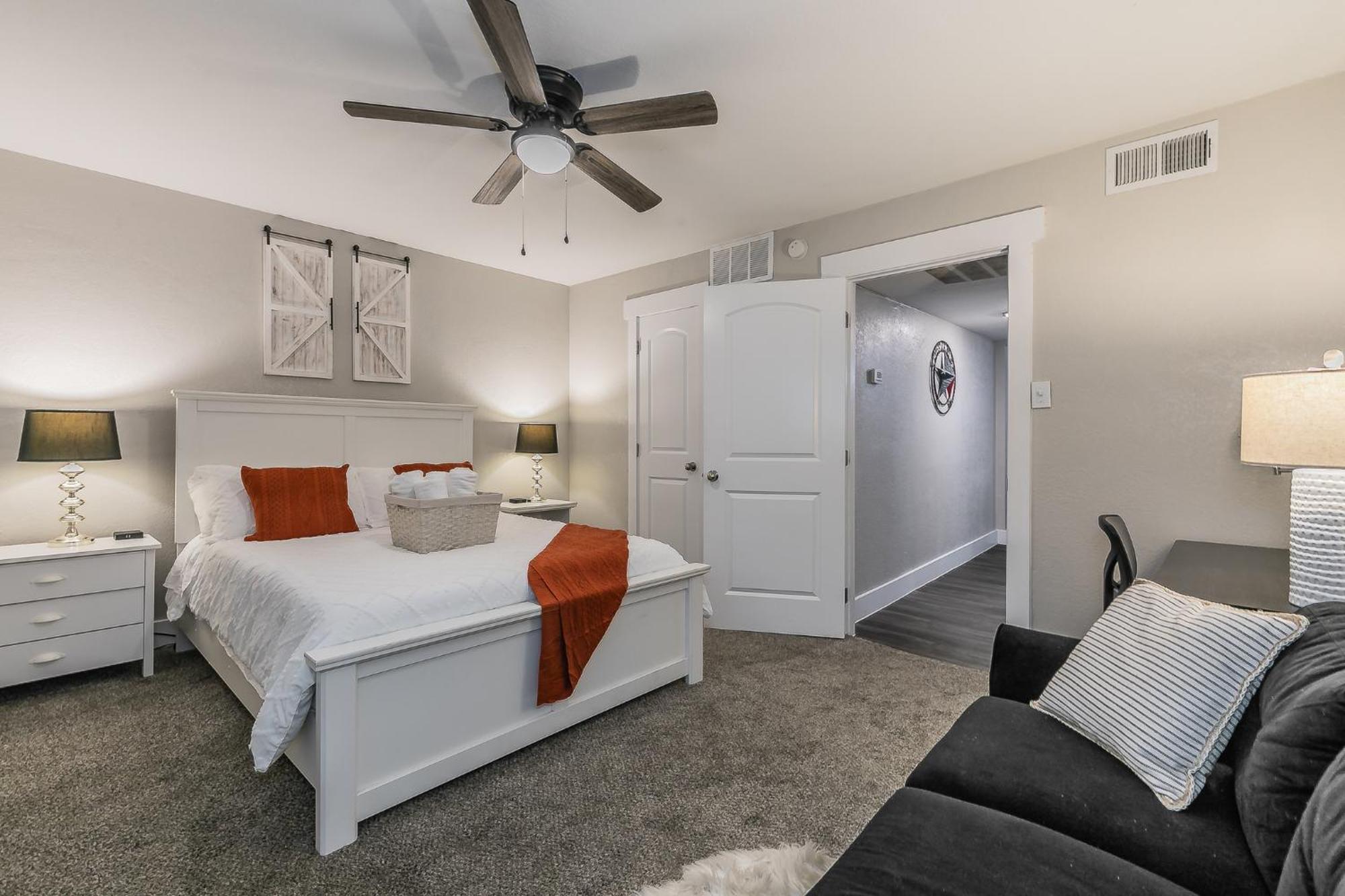 Cozy 2Br Farmhouse Apt - Sleeps 8 - Free Parking! Arlington Exterior foto
