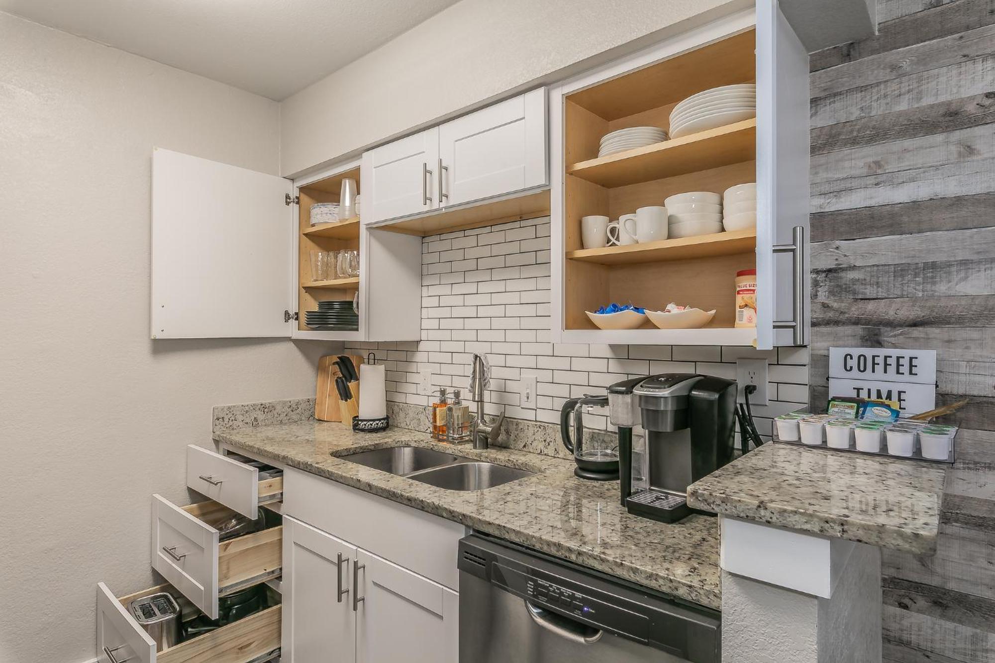 Cozy 2Br Farmhouse Apt - Sleeps 8 - Free Parking! Arlington Exterior foto