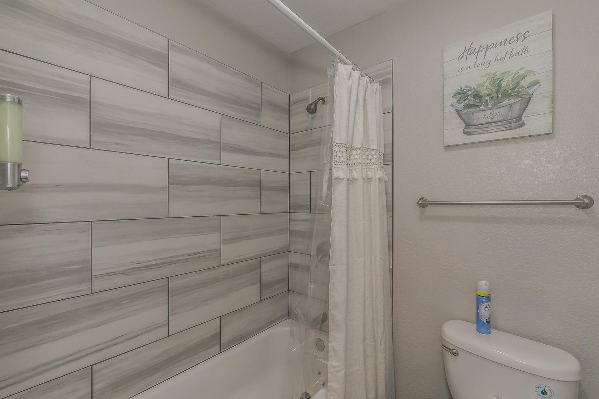 Cozy 2Br Farmhouse Apt - Sleeps 8 - Free Parking! Arlington Exterior foto