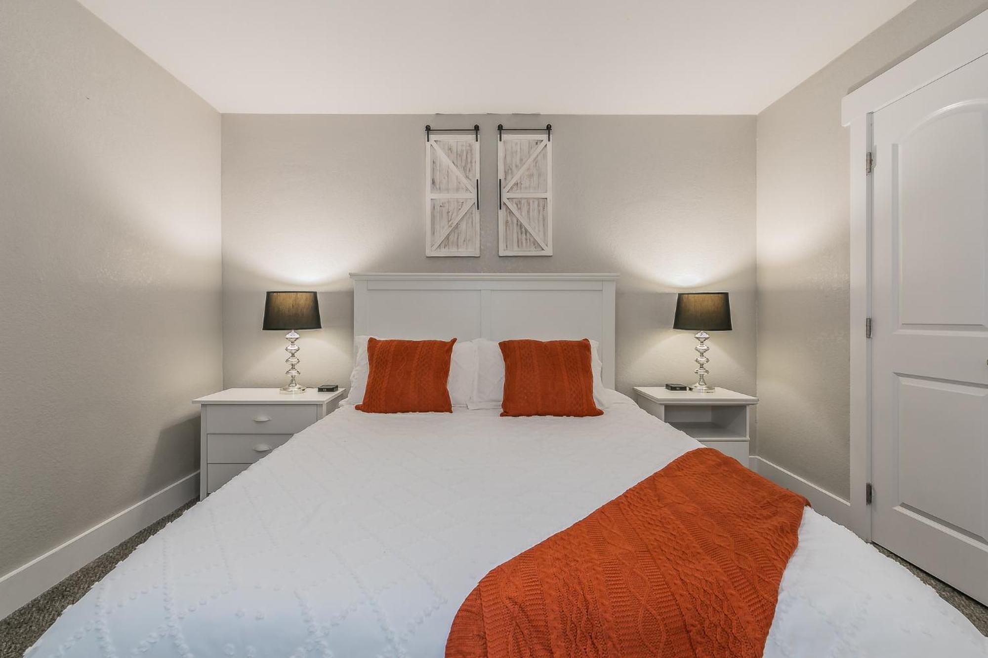 Cozy 2Br Farmhouse Apt - Sleeps 8 - Free Parking! Arlington Exterior foto